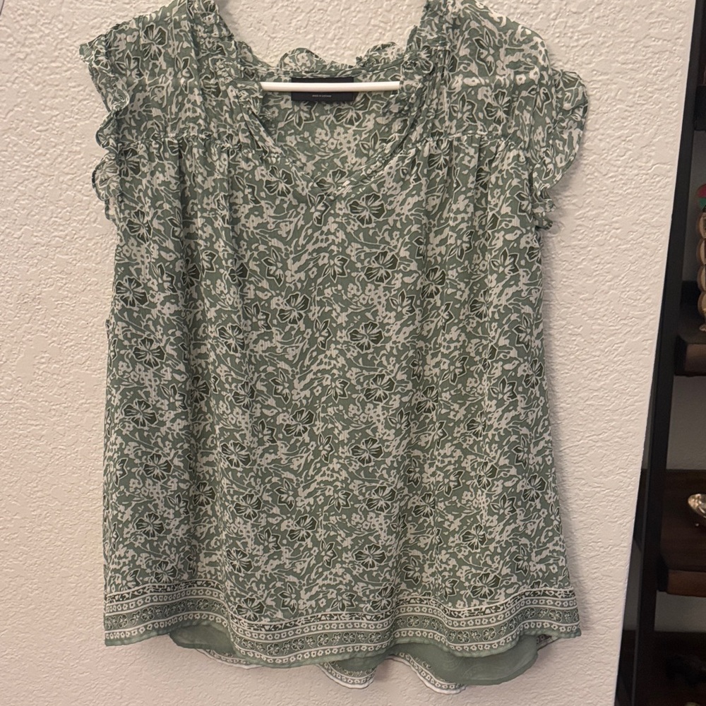 Lane Bryant Green Floral Short-Sleeve Blouse